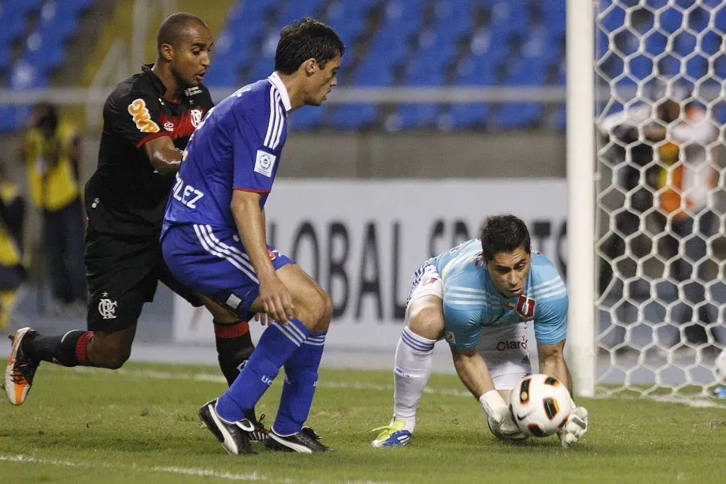 Marcos González festeja a la U por Lucas Assadi.