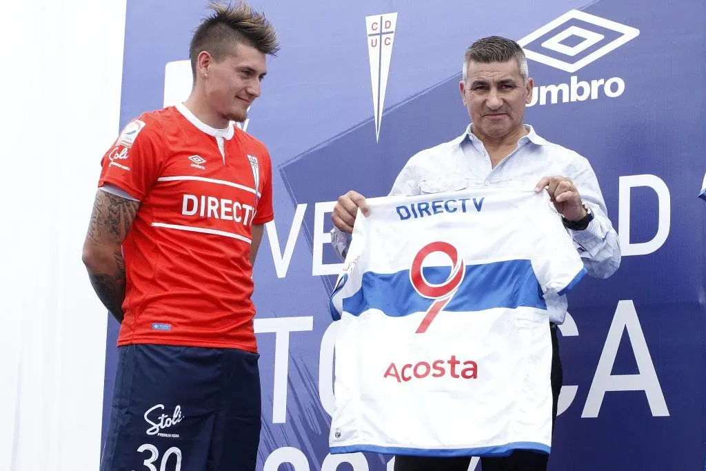 El Beto Acosta se le fue encima a Orozco, pero el otro también respondió. Foto: Ramon Monroy/Photosport