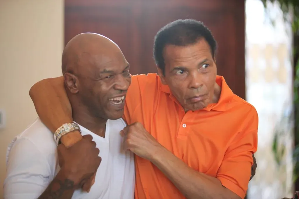 Mike Tyson y Muhammad Ali siempre tuvieron respeto mutuo. (Foto: IMAGO)