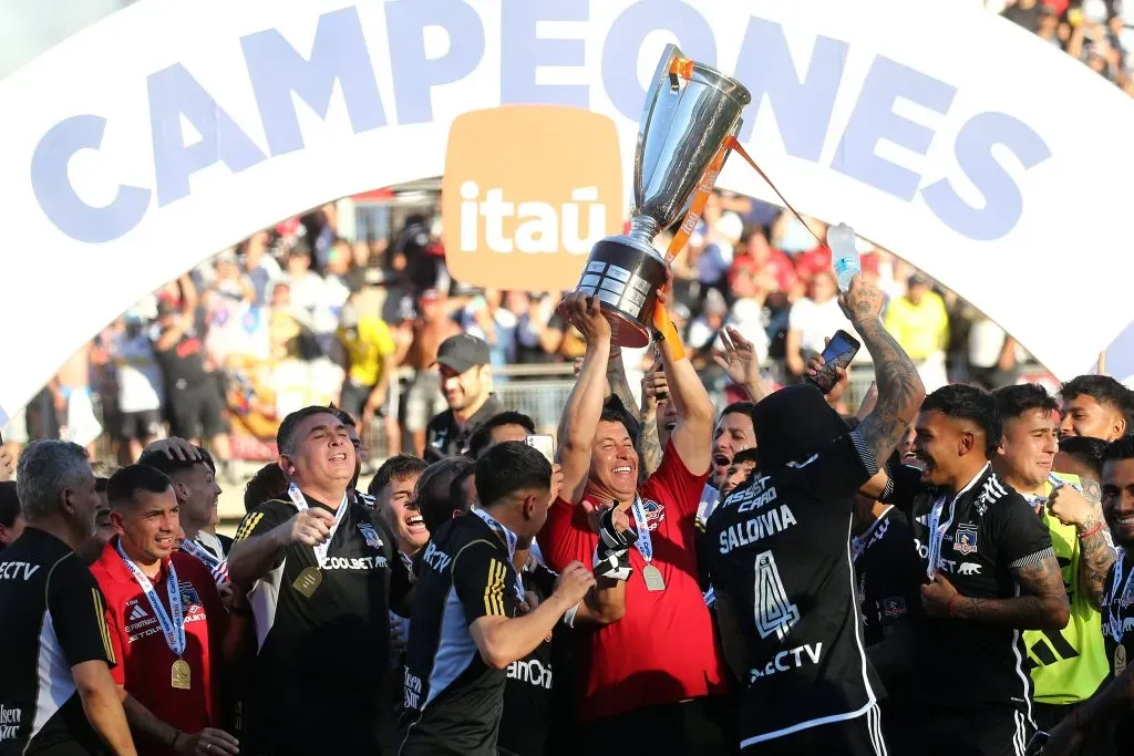 Colo Colo es el último y vigente campeón del fútbol chileno: la AI cree que el Cacique ganará dos títulos en los próximos 10 años, al igual que la U y la UC.