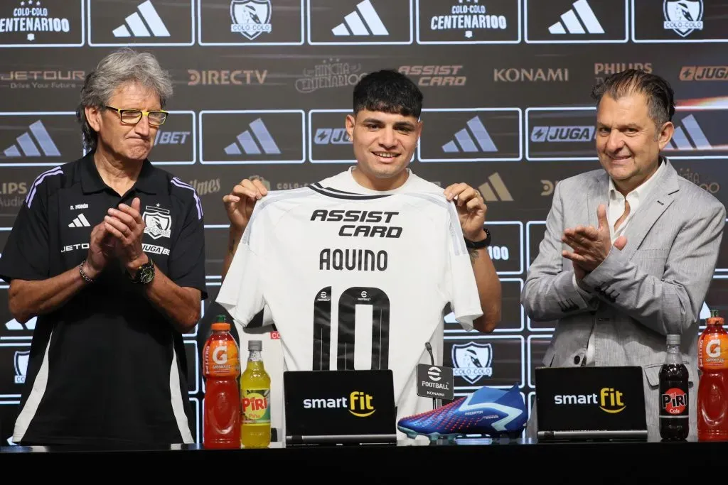 La camiseta “10” fue heredada por Claudio Aquino medio a la fuerza. (Dragomir Yankovic/Photosport).