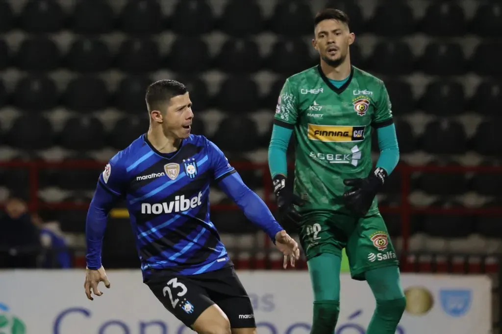Destadas temporadas del goleador en la usina /Photosport