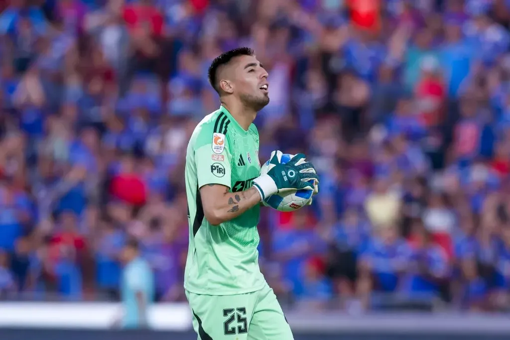 La lesión de Gabriel Castellón fue advertida por Marcelo Díaz a Gustavo Álvarez en la U. Foto: Pepe Alvujar/Photosport