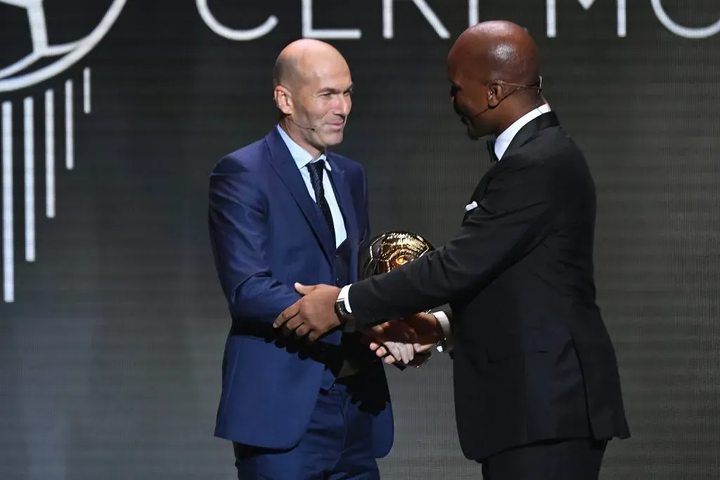 Zinedine Zidane fue destacado como uno de los 3 mejores jugadores de la historia para Didier Drogba (Foto: Aurelien Meunier/Getty Images)