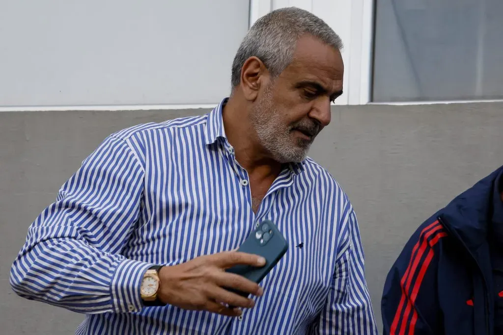 Pablo Milad adelantó sanciones para Carlos Cortés tras el golpe que le propinó a Aníbal Mosa en Colo Colo. | Foto: Photosport.