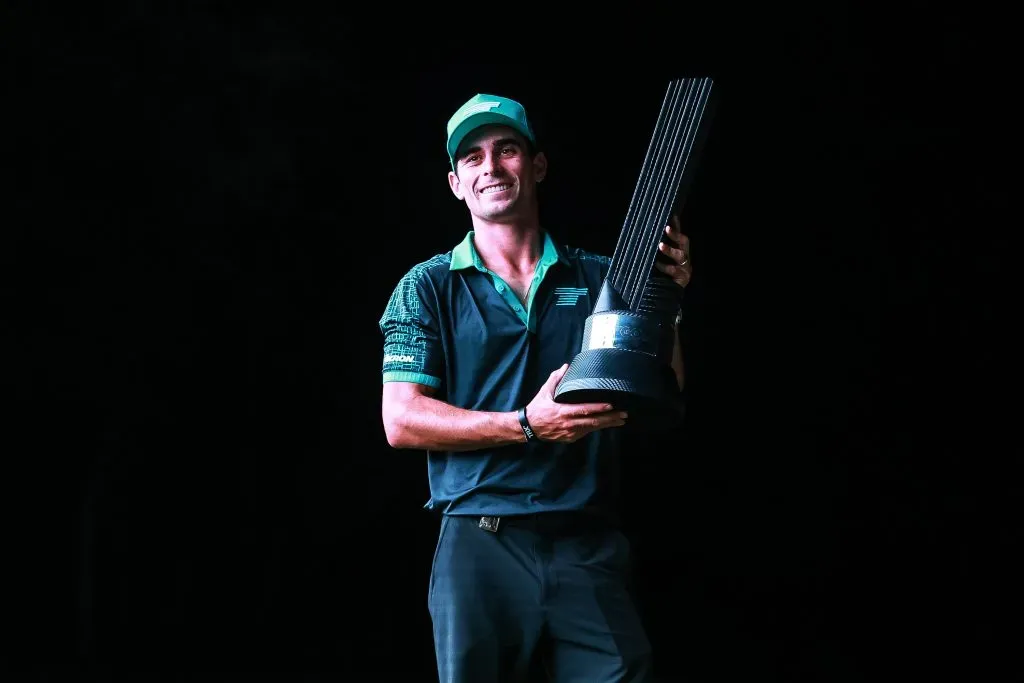 Niemann festeja un título el año pasado en México