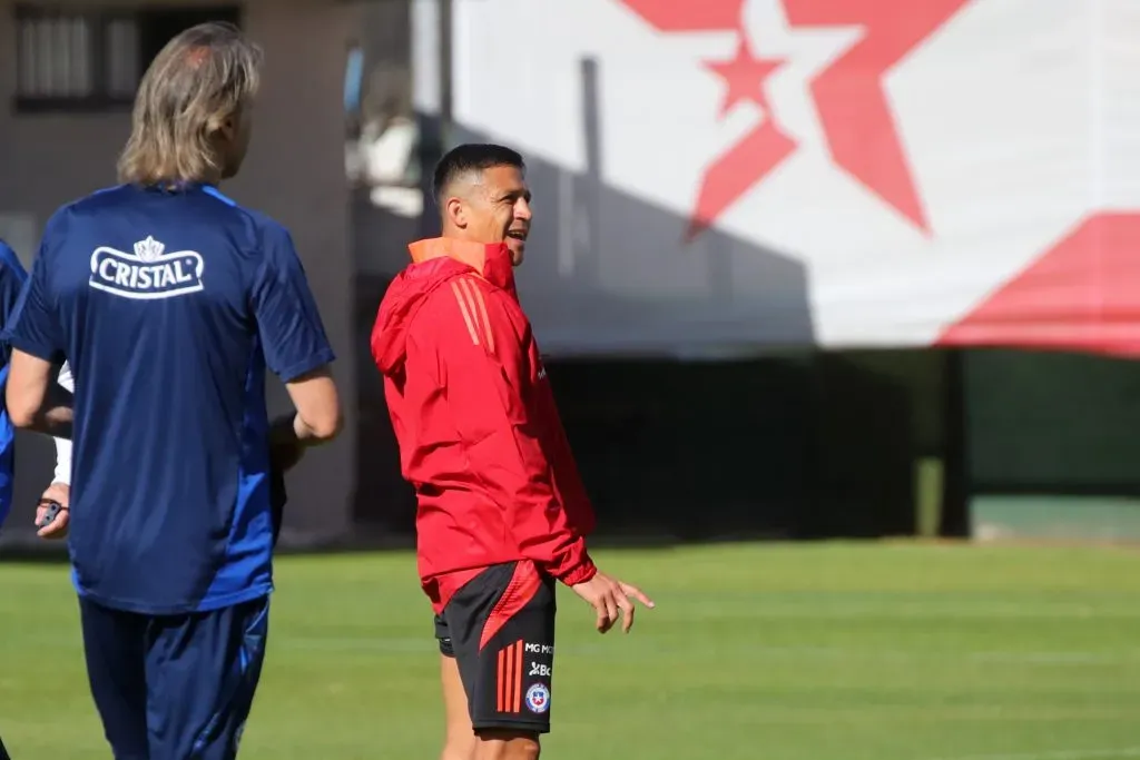 Alexis Sánchez marca distancias con Gareca en la selección chilena.  Foto: Jonnathan Oyarzun/Photosport