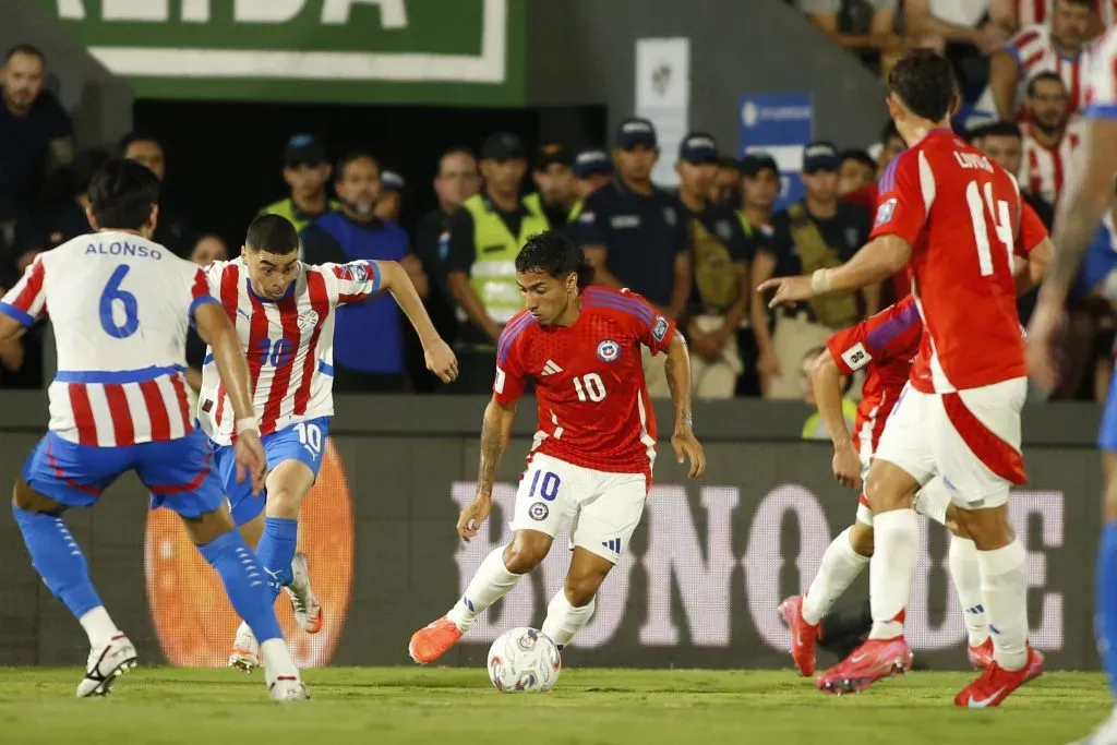 Luciano Cabral tuvo minutos ante Paraguay | Photosport