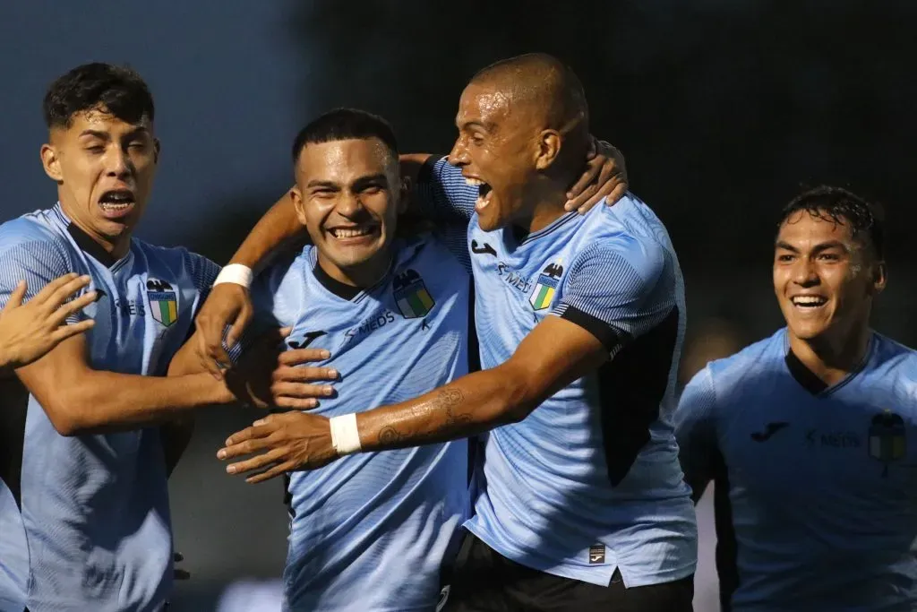 A oscuras terminó el último duelo de O’Higgins /Photosport