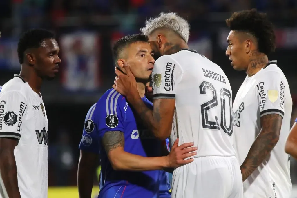 Futbol, Universidad de Chile vs Botafogo.
Fase de grupos, Copa Libertadores 2025.
El jugador de Botafogo Alexander Barboza es fotografiado durante el partido de copa libertadores por el grupo A contra Universidad de Chile disputado en el estadio Nacional en Santiago, Chile.
02/04/2024
Jonnathan Oyarzun/Photosport

Football, Universidad de Chile vs Botafogo.
Group stage, Copa Libertadores 2025.
Botafogo’s player Alexander Barboza is pictured during the copa libertadores match for group A against Universidad de Chile at the Nacional stadium in Santiago, Chile.
02/04/2024
Jonnathan Oyarzun/Photosport