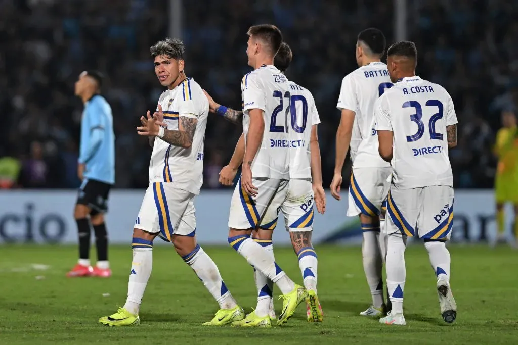 Video: Carlos Palacios marca un polémico gol en triunfo de Boca Juniors