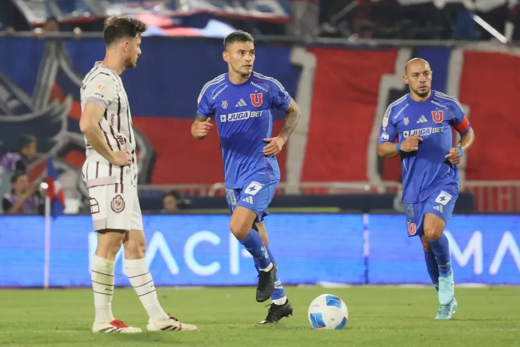 Charles Aránguiz y Marcelo Díaz siguen siendo primordiales en la U | Photosport