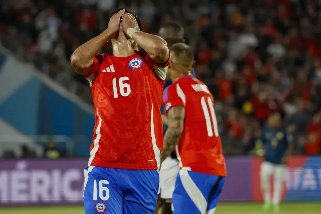 Darío Osorio no lo viene pasando bien en la Selección Chilena | Photosport