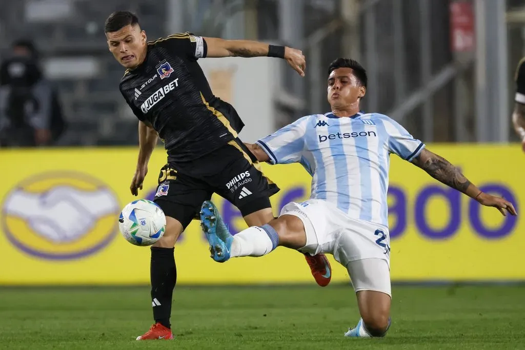 Lucas Cepeda ante Racing Club por la Copa Libertadores. (Andres Pina/Photosport).