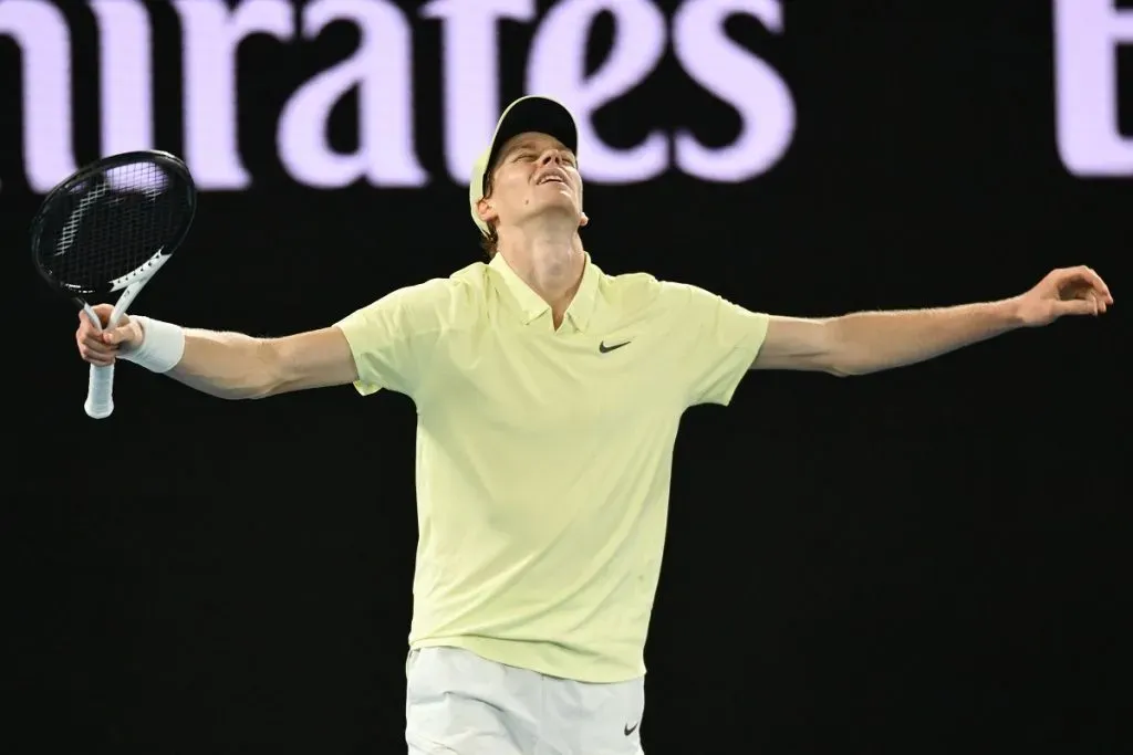 Jannik Sinner en el Australian Open 2025, el último torneo que alcanzó a jugar antes de la suspensión (Getty Images).