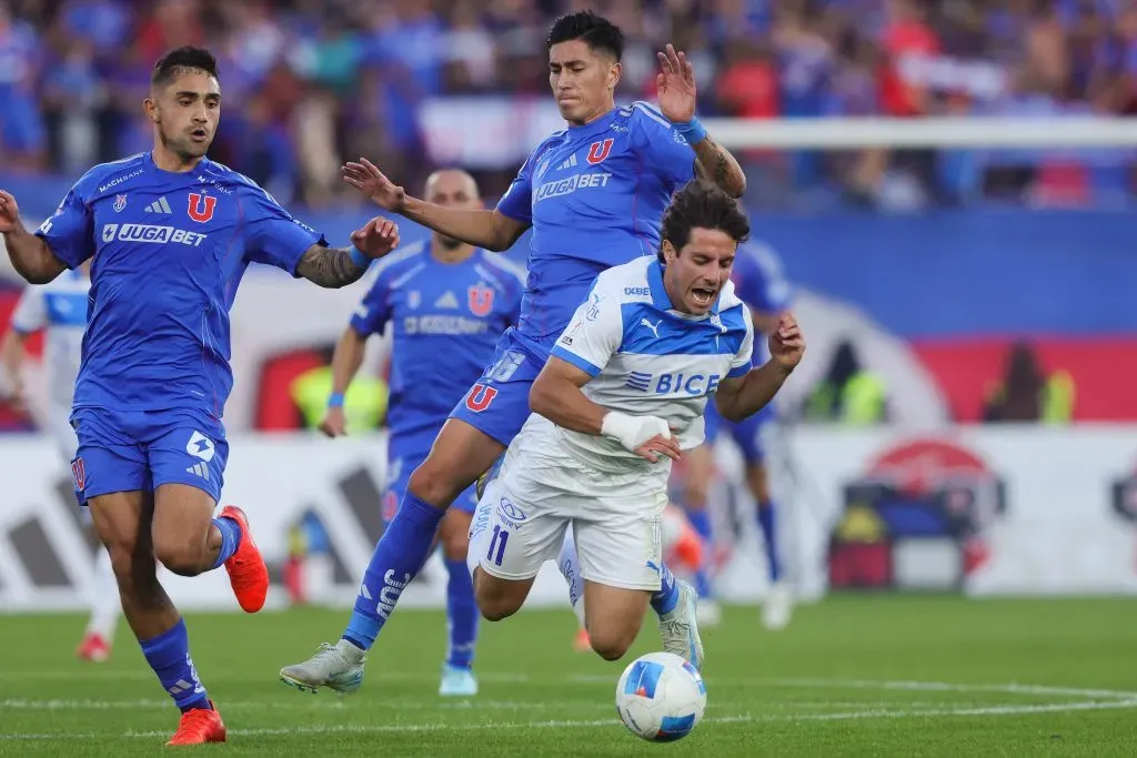 U de Chile se quedó en el Clásico Universitario ante la UC. Foto: Felipe Zanca/Photosport
