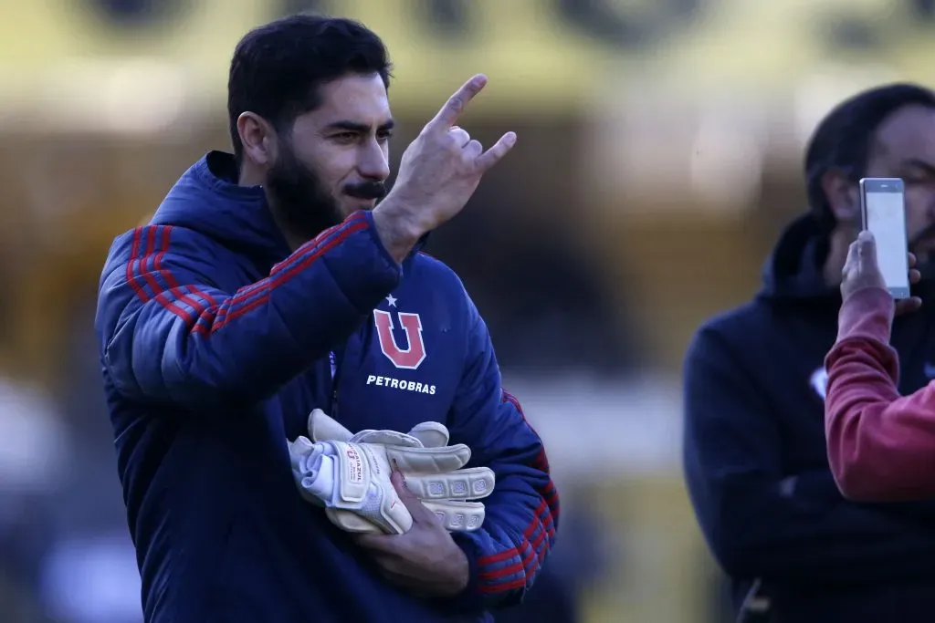 Johnny Herrera es uno de los últimos ídolos que dejó la U. Foto: Andres Pina/Photosport