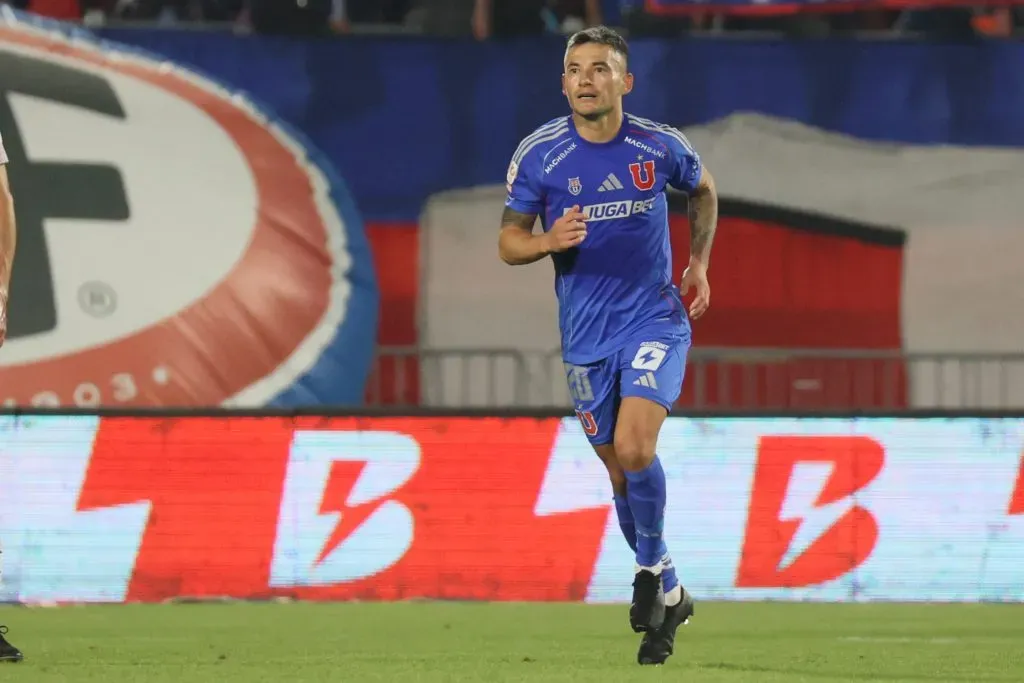 Charles Aránguiz vuelve con todo en Copa Libertadores. Foto: Dragomir Yankovic/Photosport