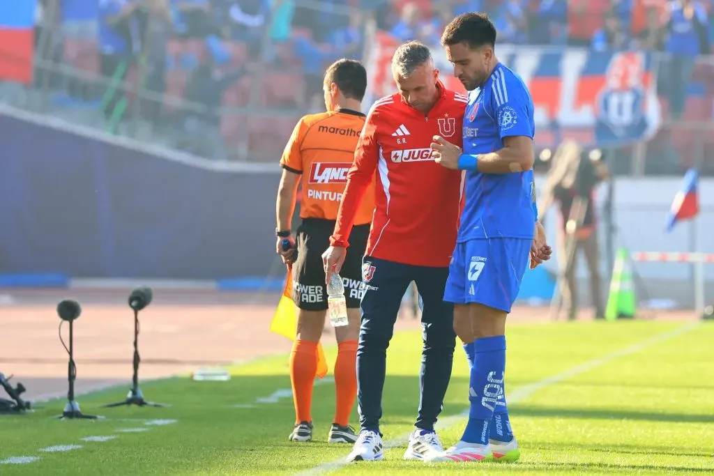 Álvarez debe modificar el equipo estelar de la U para disputar la Copa Chile