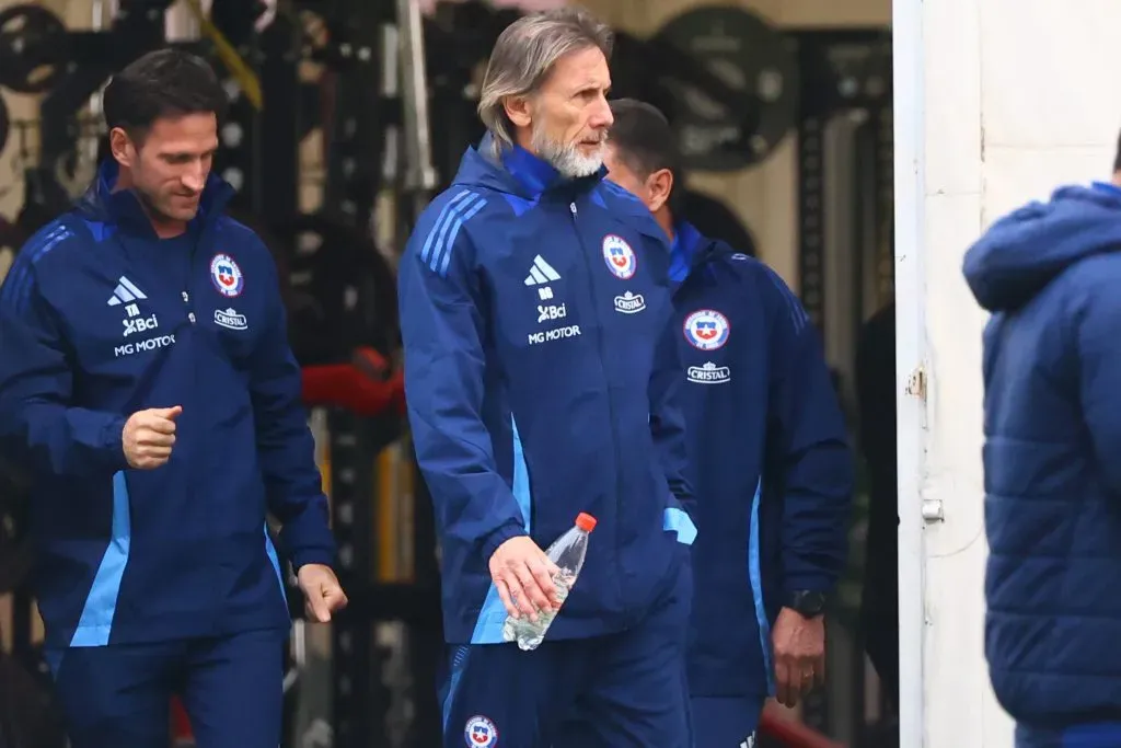 Gareca ya prepara la formación de Chile contra Argentina