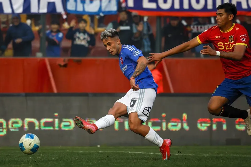 Lucas Assadi se llevó los aplausos con su gol en U de Chile. Foto: Andres Pina/Photosport