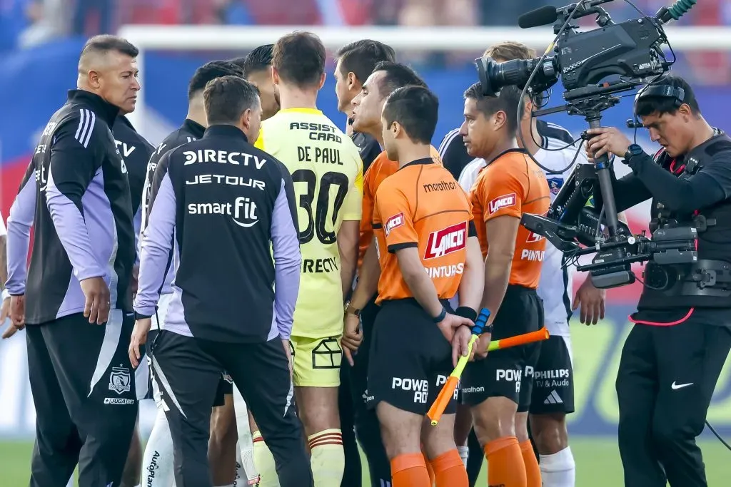 Almirón otra vez estará suspendido en Colo Colo porque hace lo que quiere