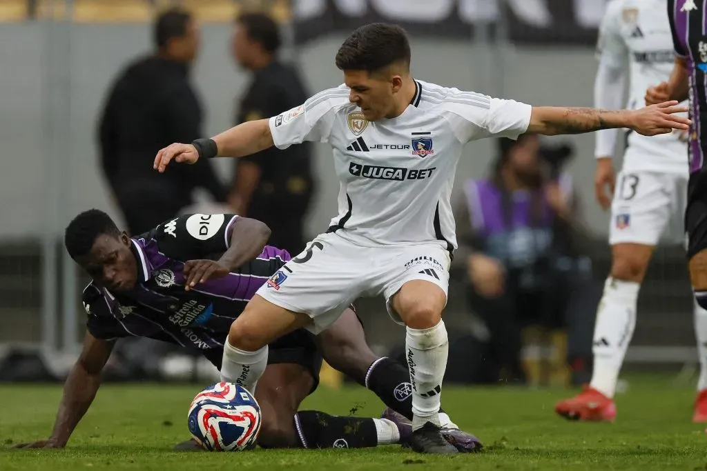 Víctor Felipe Méndez queda fuera de la formación de Colo Colo ante O’Higgins pese a ser una de las figuras en los últimos duelos. Foto: Photosport.