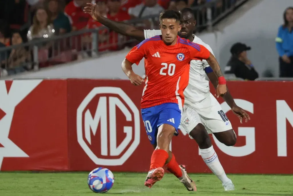 Lucas Assadi ya es uno de los primeros fijos en la selección chilena. Foto: Dragomir Yankovic/Photosport