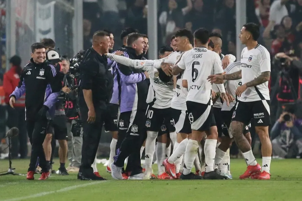 Almirón tiene el respaldo de jugadores importantes de Colo Colo