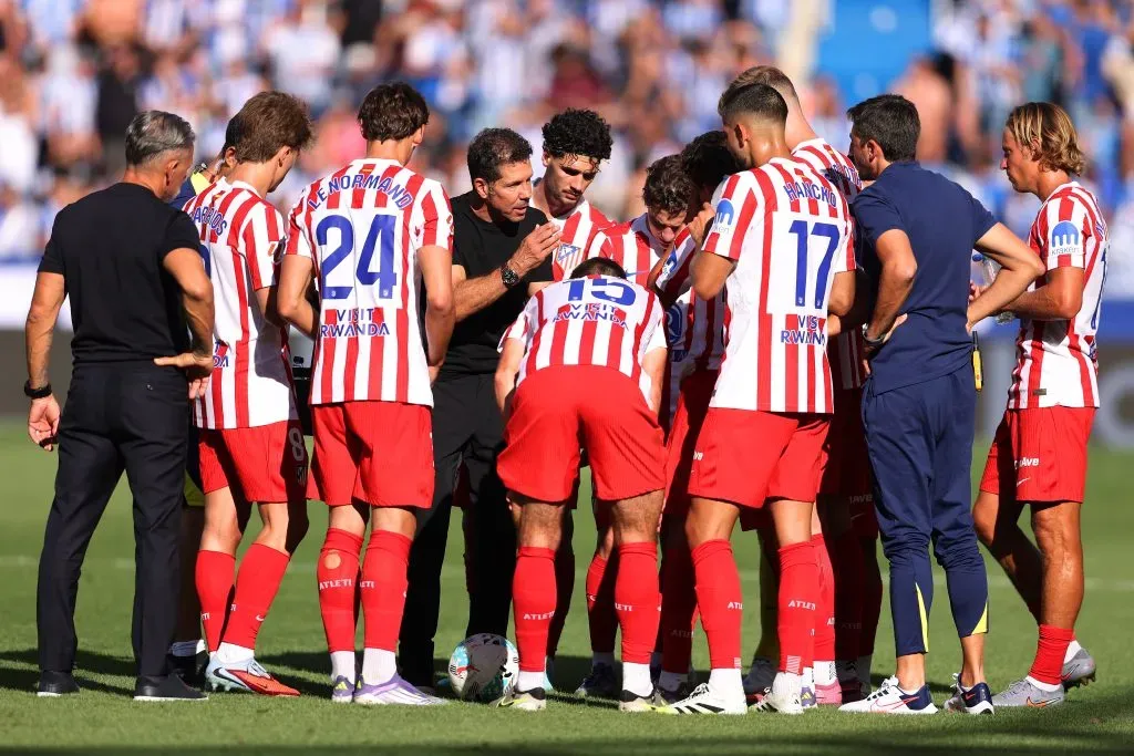 Diego Simeone asegura que su Atlético Madrid no puede jugar como Barcelona