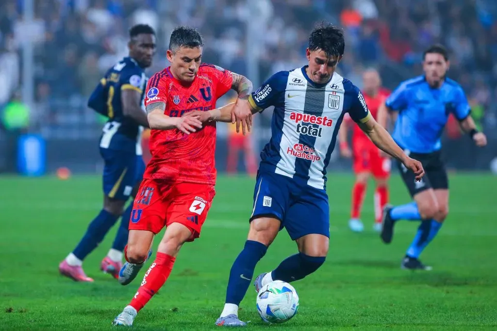 Charles Aránguiz jugó un partido correcto en Lima | Photosport
