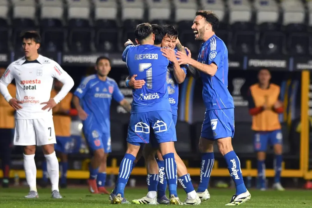La U choca contra Lanús buscando un lugar en la final de Copa Sudamericana. Foto: Photosport.