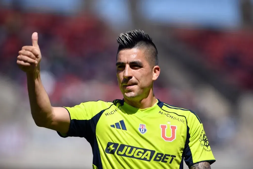 Leandro Fernández tiene contrato hasta final de 2026 en Universidad de Chile. Foto: Alejandro Pizarro Ubilla/Photosport