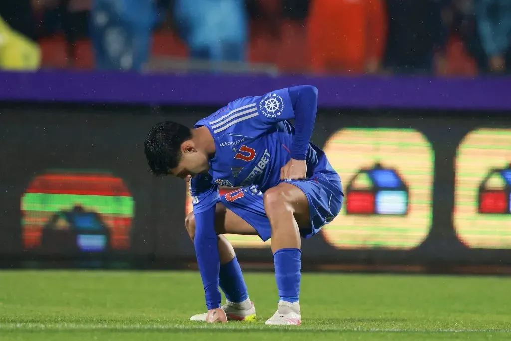 Javier Altamirano festejó así ante Huachipato en el primer semestre. Foto: Felipe Zanca/Photosport