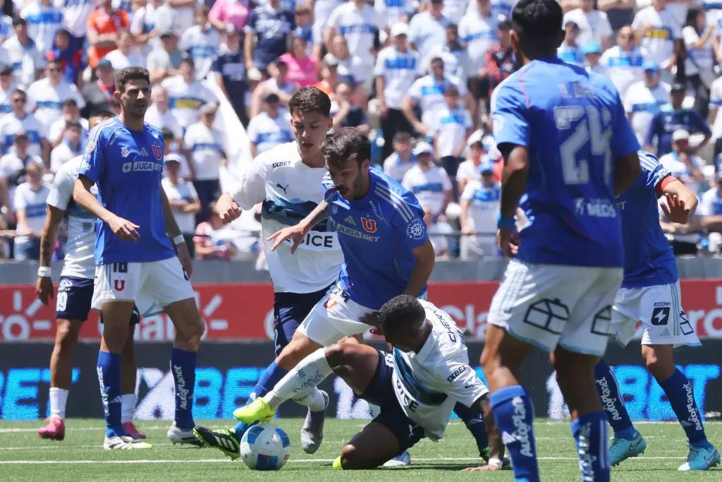Sebastián Rodríguez fue fuertemente criticado en el Clásico Universitario. Foto: Jonnathan Oyarzun/Photosport