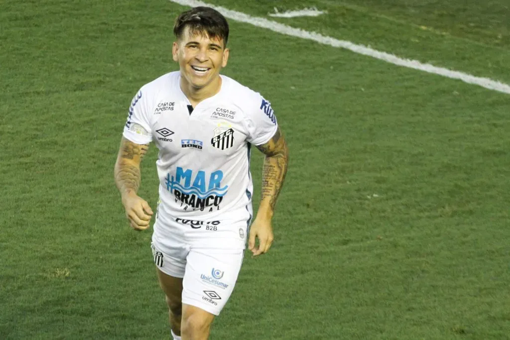 Foto: Fernanda Luz/AGIF – Soteldo jogou no Santos em 2019