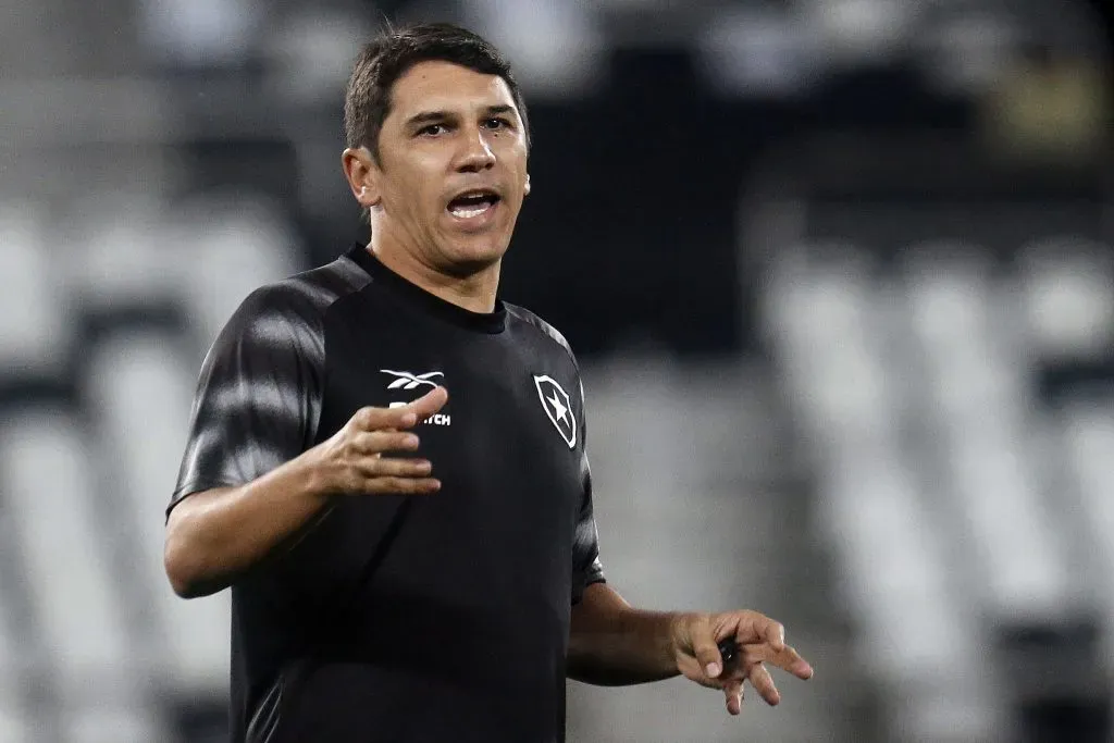 Lúcio Flávio é criticado por Mauro Cezar. Foto: Flickr Oficial Botafogo FR/Vitor Silva