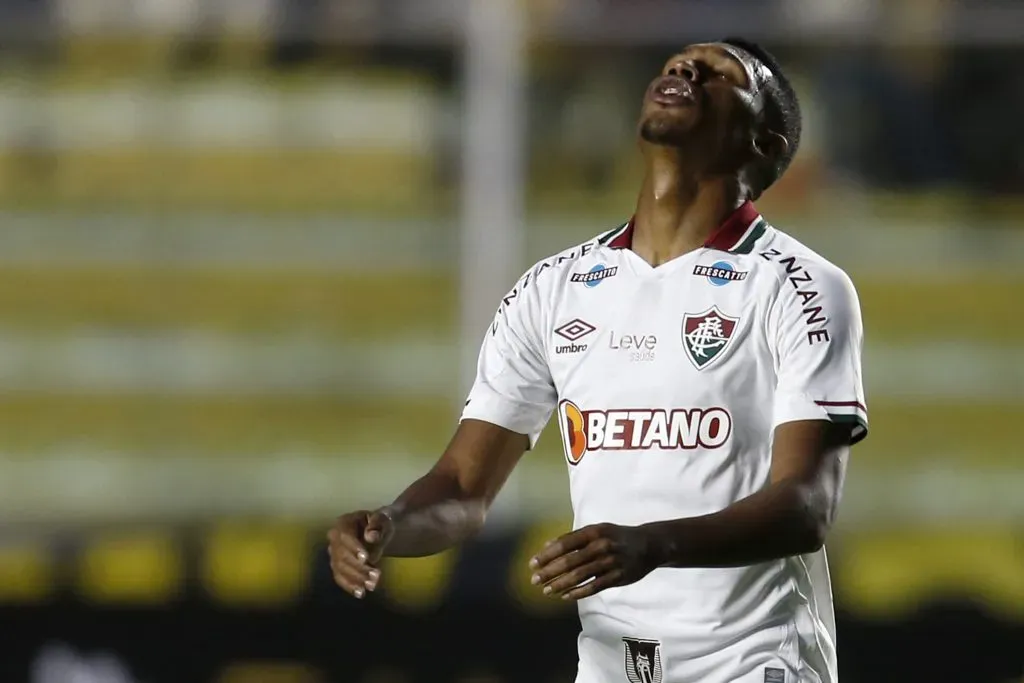 Lelê atuando pelo Fluminense na Libertadores. (Photo by Gaston Brito Miserocchi/Getty Images)
