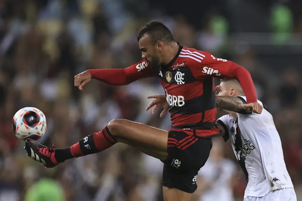 Fabrício Bruno pelo Flamengo em partida contra o Vasco da Gama. (Photo by Buda Mendes/Getty Images)