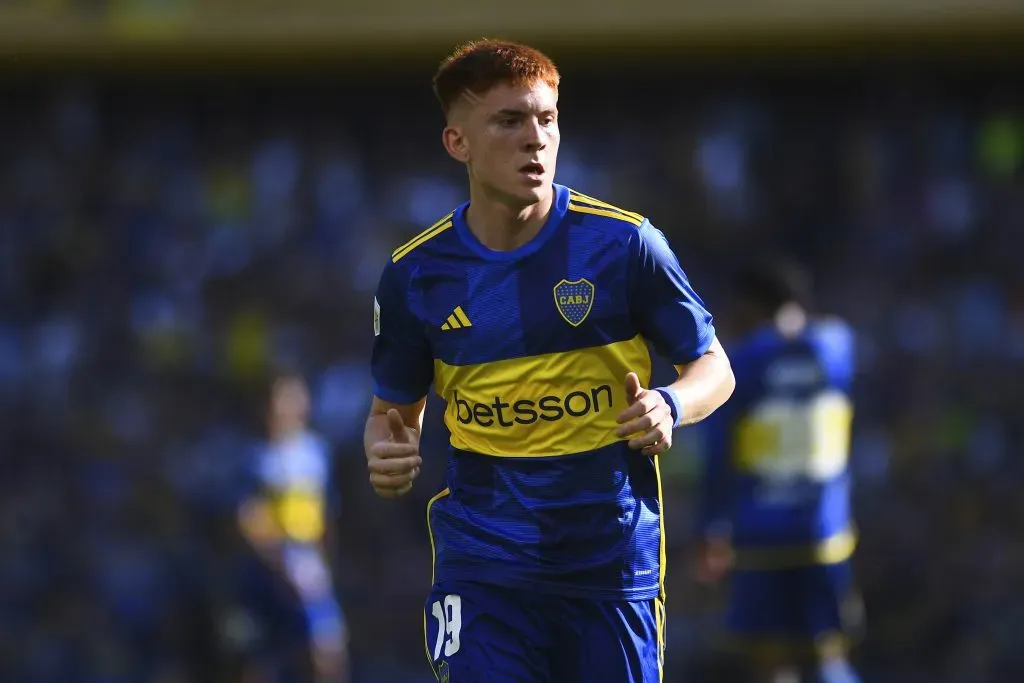 Valentín Barco em ação pelo Flamengo. (Photo by Rodrigo Valle/Getty Images)