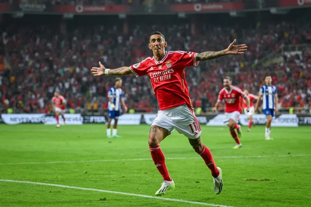 Angél Di María comemora gol marcado pelo Benfica. (Photo by Octavio Passos/Getty Images)