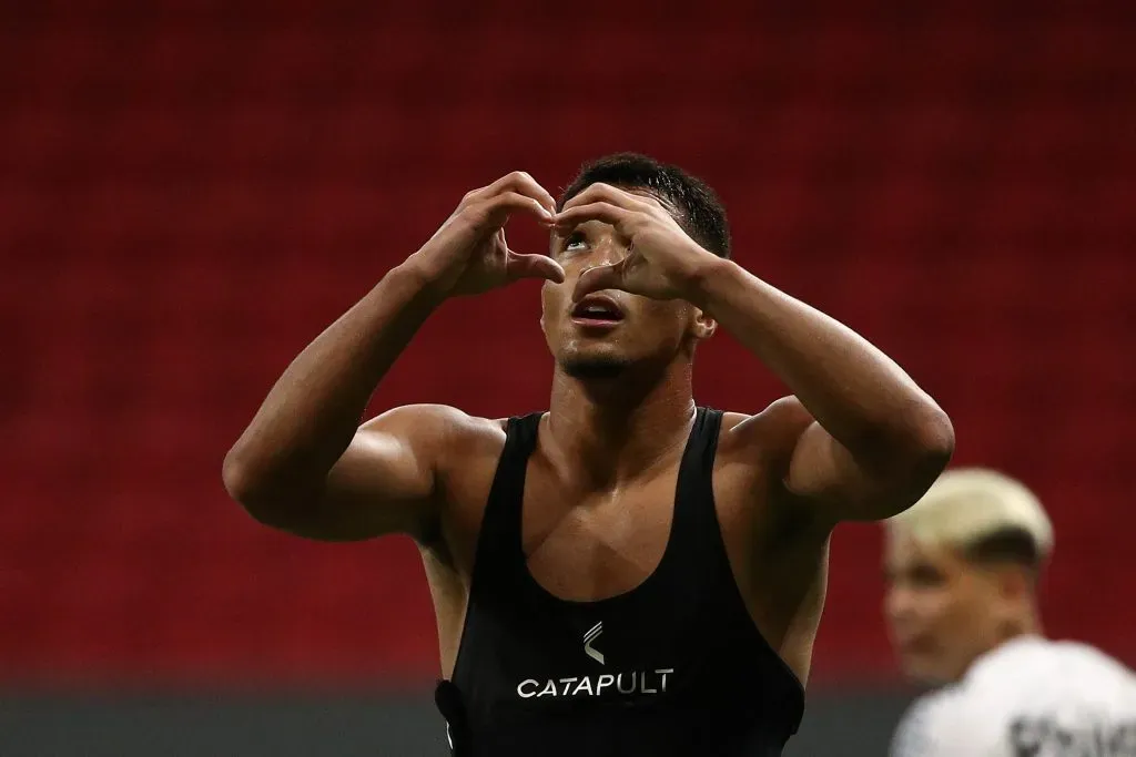 M.Leonardo pode ir para o Newcatle. (Photo by Buda Mendes/Getty Images)