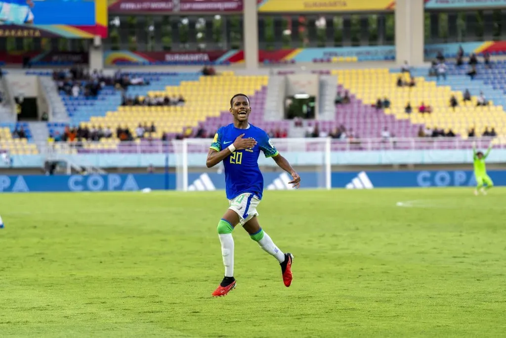 Estevão comemora gol com a Seleção Brasileira Sub-17. Foto: Flickr Oficial CBF/Leto Ribas