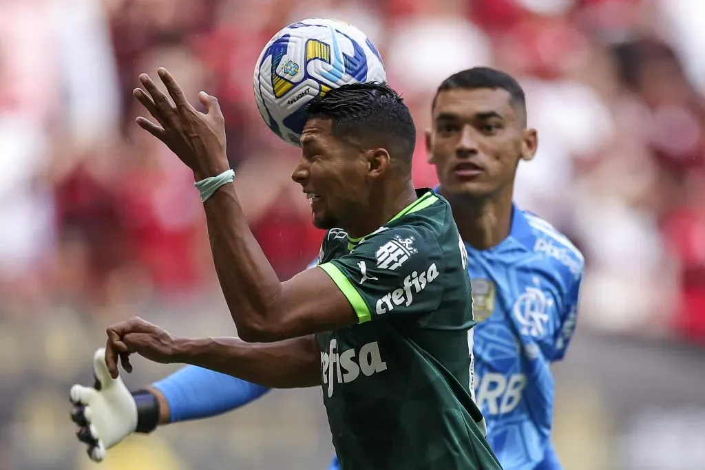 Santos vai deixar o Flamengo. (Photo by Buda Mendes/Getty Images)