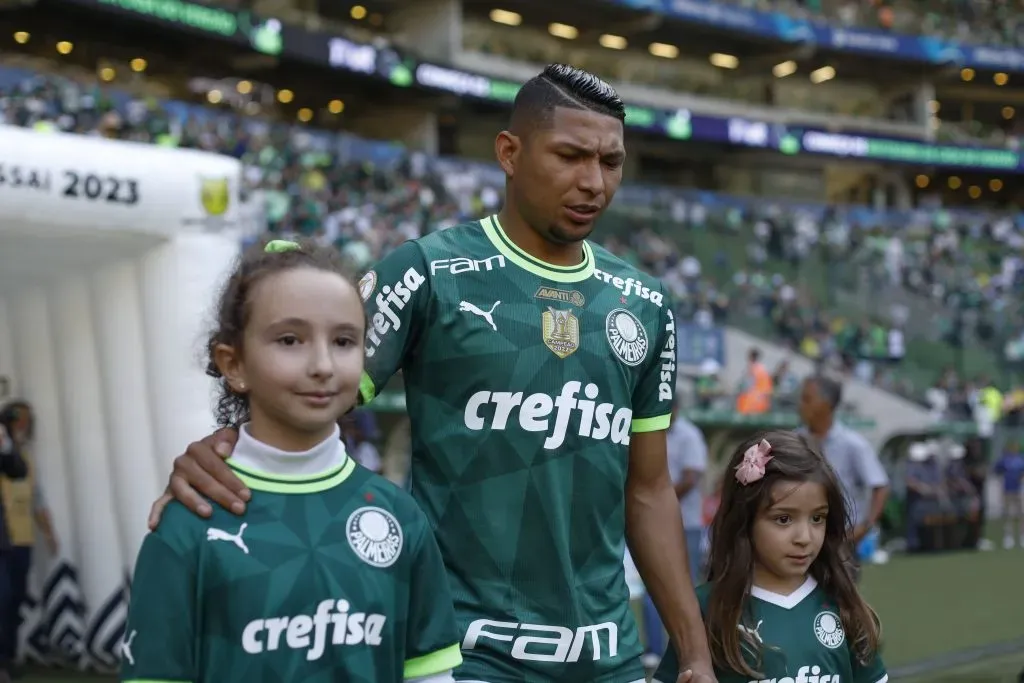 Rony na partida diante do Fortaleza (Photo by Ricardo Moreira/Getty Images)