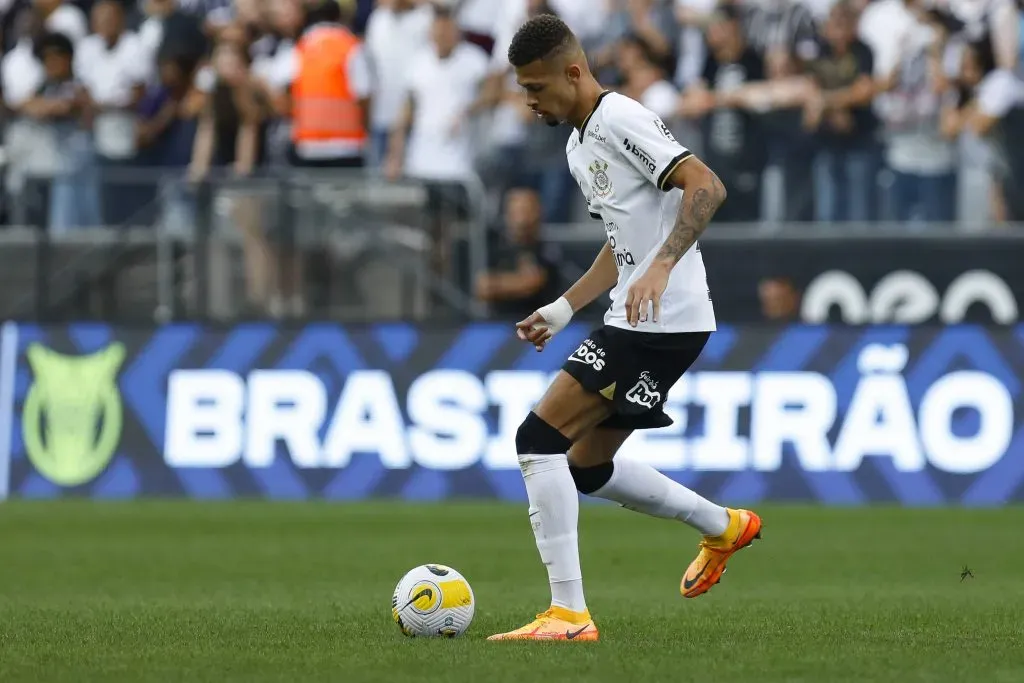 João Victor nos tempos de Corinthians. (Photo by Ricardo Moreira/Getty Images)