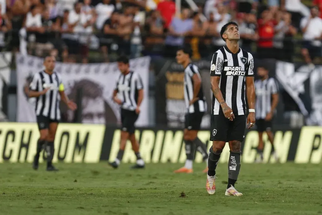 SAO PAULO, BRAZIL – NOVEMBER 12: Leonel Di Placido of Botafogo reacts after the match between Red Bull Bragantino and Botafogo as part of Brasileirao Series A 2023  at Nabi Abi Chedid on November 12, 2023 in Sao Paulo, Brazil. (Photo by Ricardo Moreira/Getty Images)