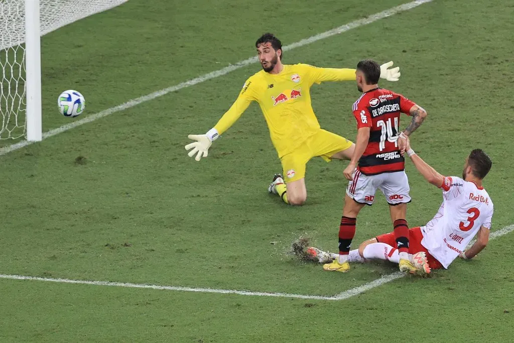 Léo Ortiz tem tudo para jogar no Flamengo. (Photo by Buda Mendes/Getty Images)