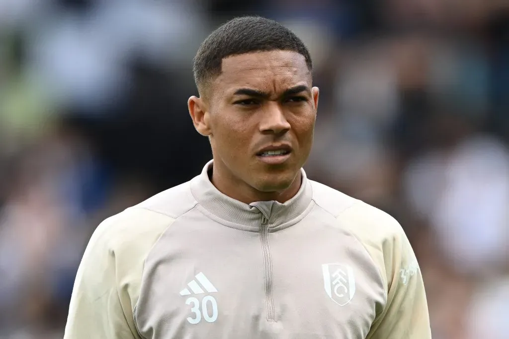 Carlos com as cores do Fulham (Photo by Mike Hewitt/Getty Images)