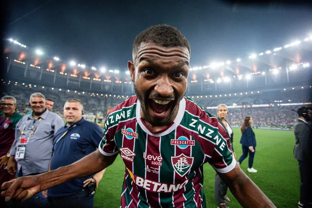 O zagueiro quer ficar no Fluminense (Foto: Marcelo Gonçalves/Fluminense/Divulgação)